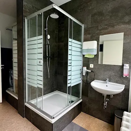 Reform ゲストハウス *